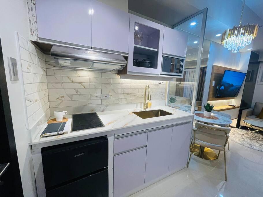 Marias Suite Near Manila Bay Free Use Of Pool 외부 사진